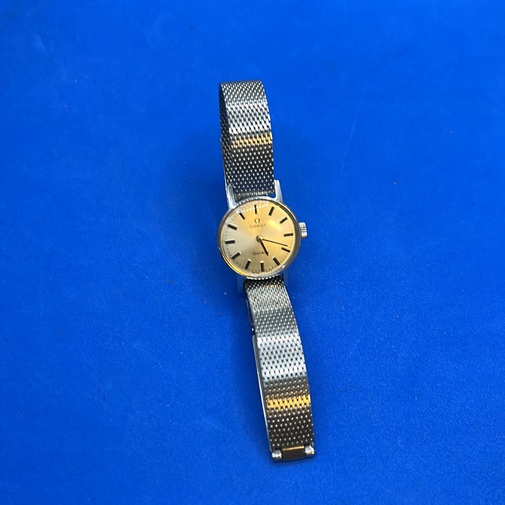 Omega HandWound Wristwatch Japan Made 70s Vintage Round Silver